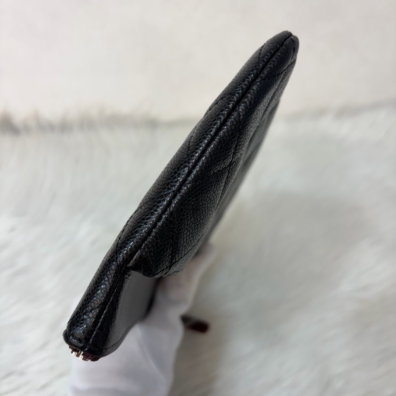 CHANEL AP1704 黑荔枝皮 牛皮 銀釦 一字拉鍊 雙層 手拿包 萬用包-19