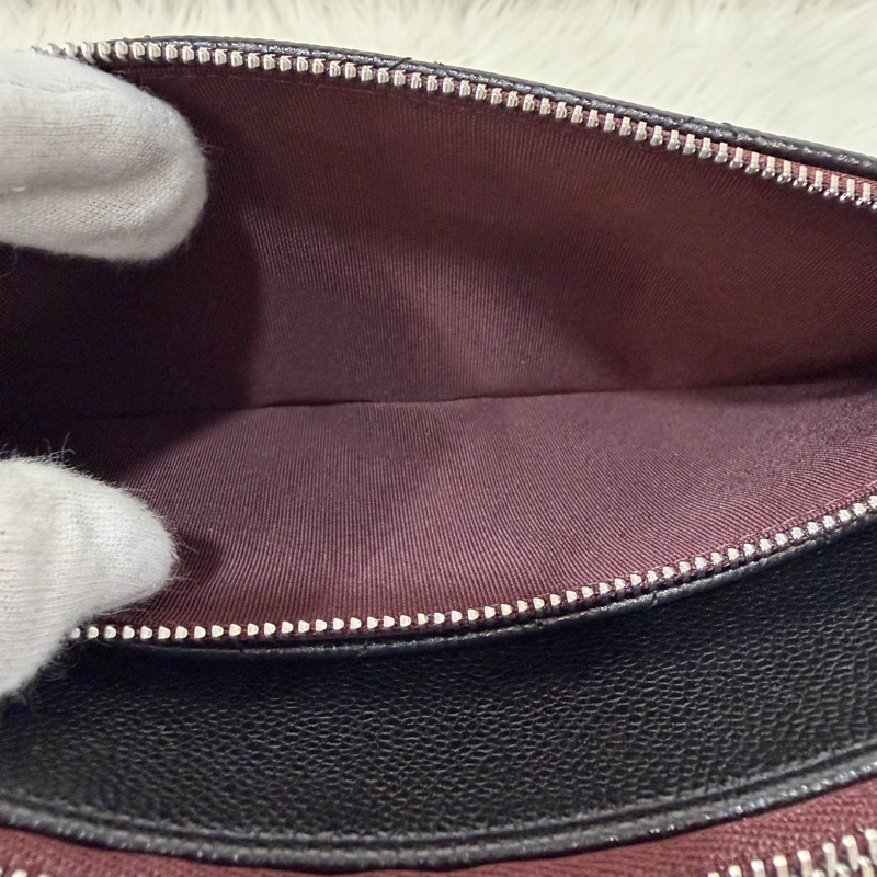 CHANEL AP1704 黑荔枝皮 牛皮 銀釦 一字拉鍊 雙層 手拿包 萬用包-31