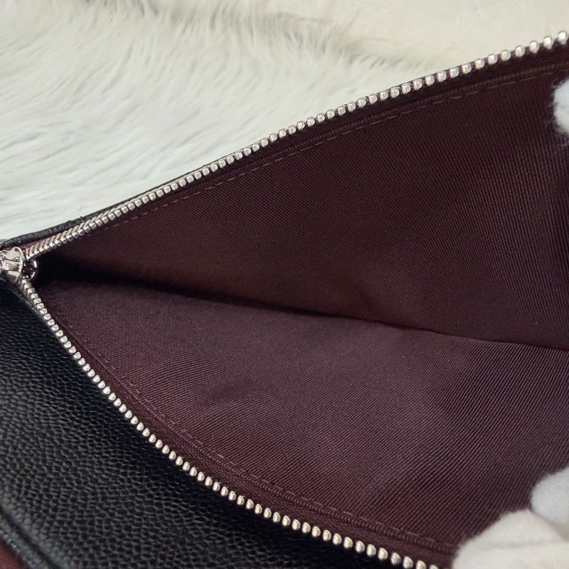 CHANEL AP1704 黑荔枝皮 牛皮 銀釦 一字拉鍊 雙層 手拿包 萬用包-33