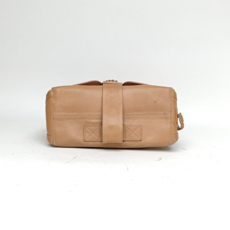 DIOR 卡其色銀扣2005中古飛行系列腋下包奶茶色肩背包-4