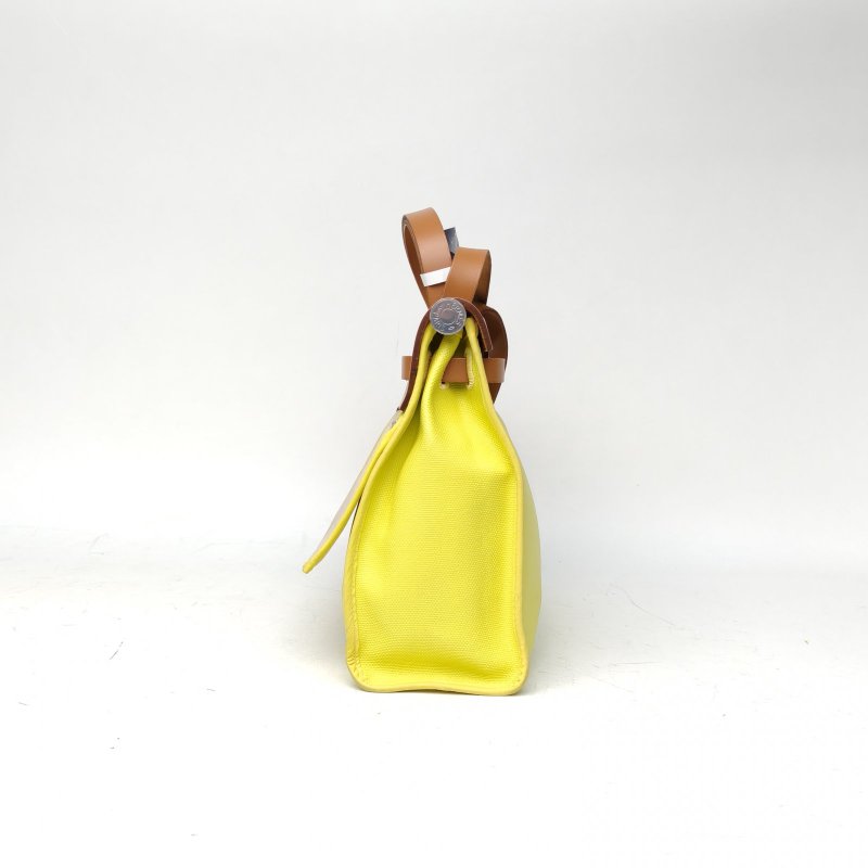 HERMES Herbag31檸檬黃防水帆布A刻銀扣肩背包-3