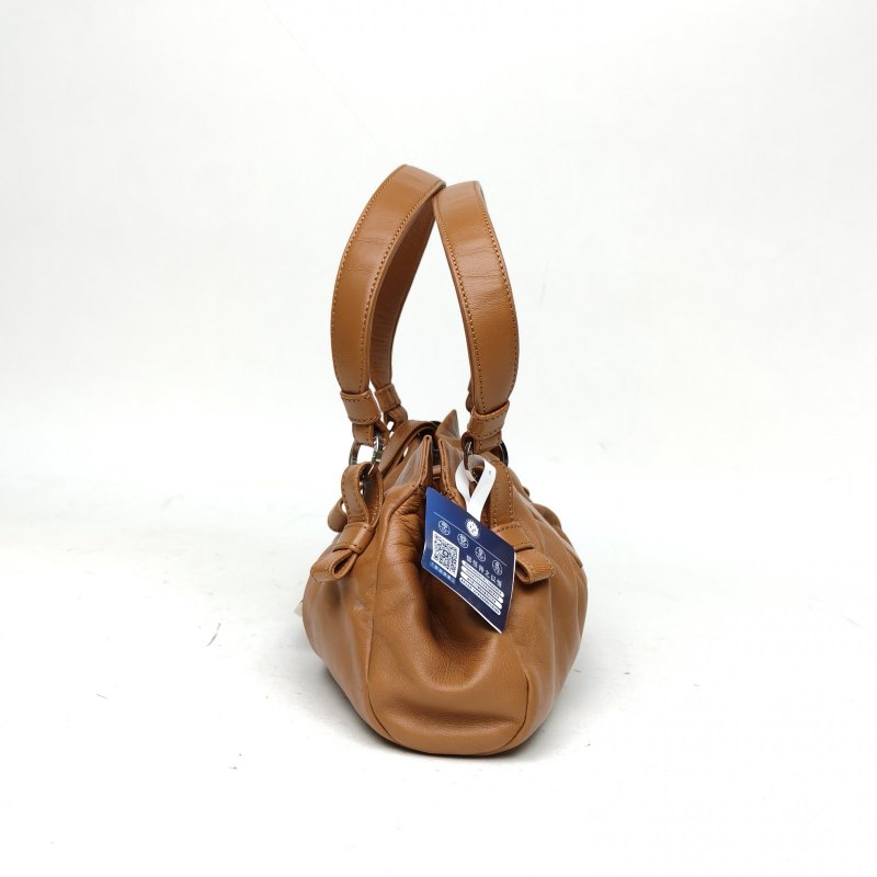 LOEWE 棕色羊皮銀扣LOGO扣腋下包單肩包雲朵包肩背包-1