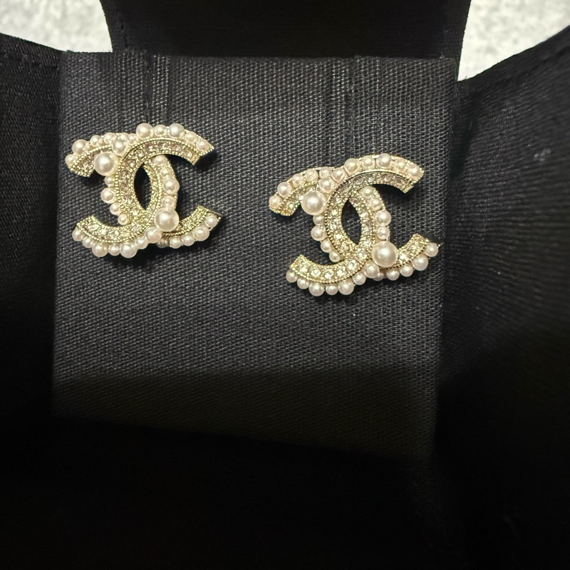 Chanel香奈兒 雙 C Logo珍珠水鑽耳環-2