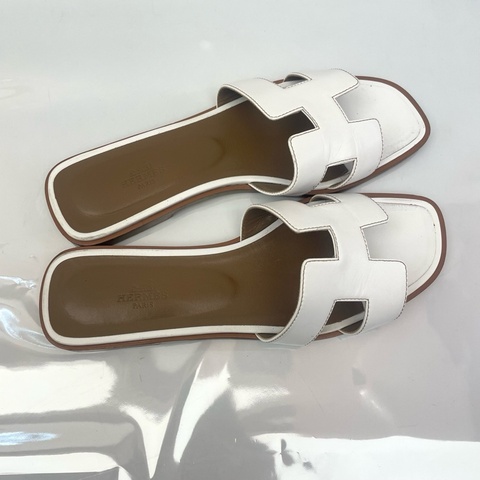 Hermes愛馬仕 白色平底拖鞋 39.5碼  有盒+塵袋