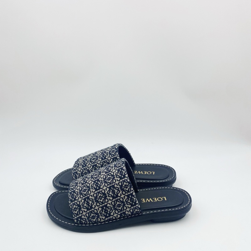 LOEWE 羅意威新款老花刺繡拖鞋 男女同款 平底39碼 已貼底 配塵袋-1