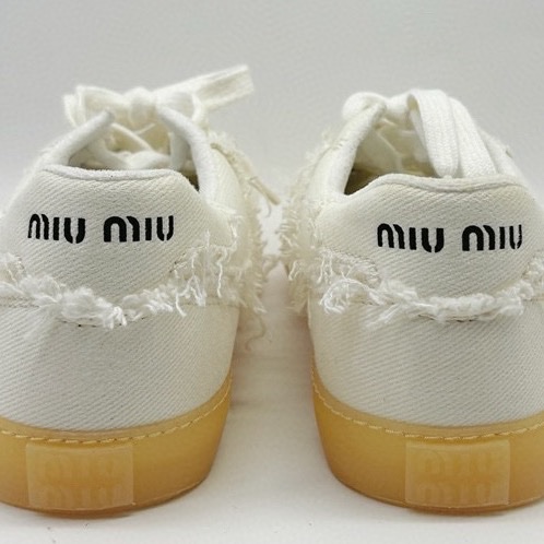 閒置未使用 MIUMIU 24新款流蘇德訓帆布運動休閒鞋 37.5碼  🈚配件-4