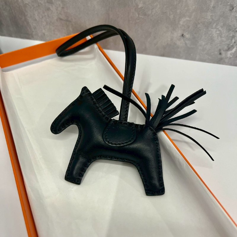 Hermes 黑色小馬2023離櫃-1