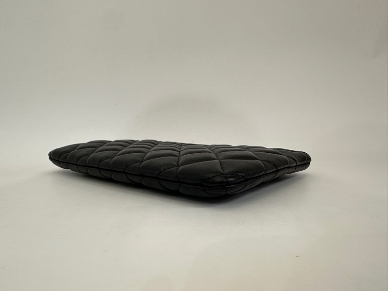 Chanel 黑羊皮一字拉零錢卡包-6