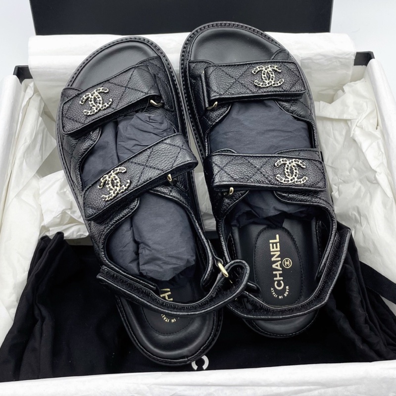 全新Chanel香奈兒 爆款黑金牛皮穿鏈雙c logo魔術貼涼鞋36碼-0