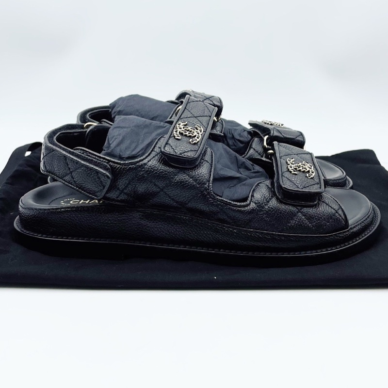 全新Chanel香奈兒 爆款黑金牛皮穿鏈雙c logo魔術貼涼鞋36碼-1