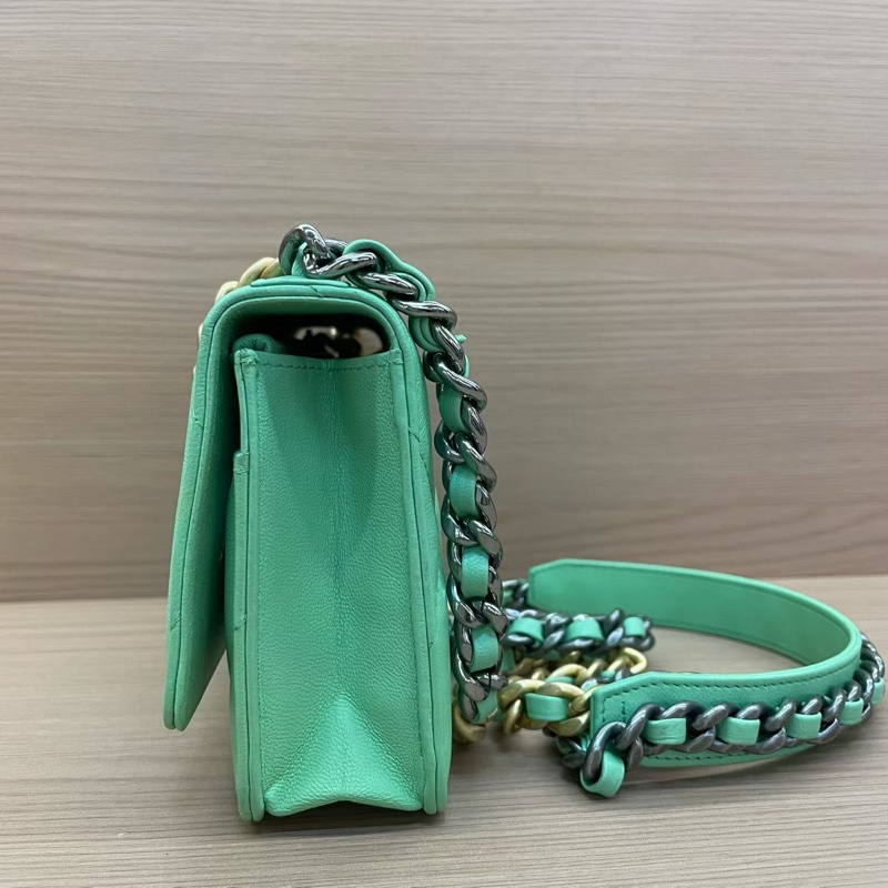 NO:D20 Chanel香奈兒 Leboy woc淺綠色羊皮 手提斜挎鏈條包 2020年 30開 有卡 無塵袋無盒子 尺寸底長19*高12*-2