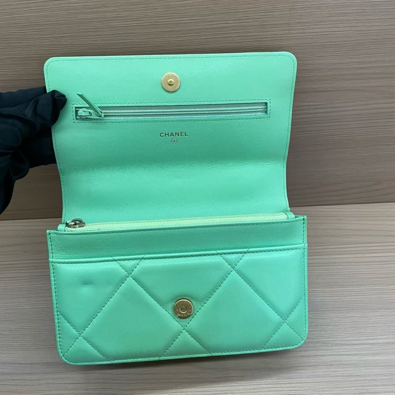 NO:D20 Chanel香奈兒 Leboy woc淺綠色羊皮 手提斜挎鏈條包 2020年 30開 有卡 無塵袋無盒子 尺寸底長19*高12*-6