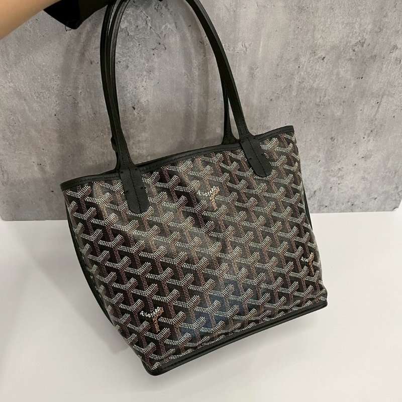 Goyard mini tote-1