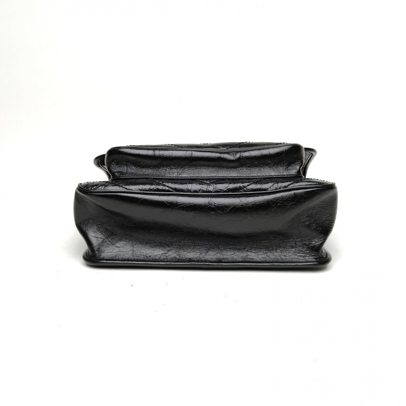 SAINT LAURENT Niki中號28D扣黑色牛皮銀扣肩背包-4