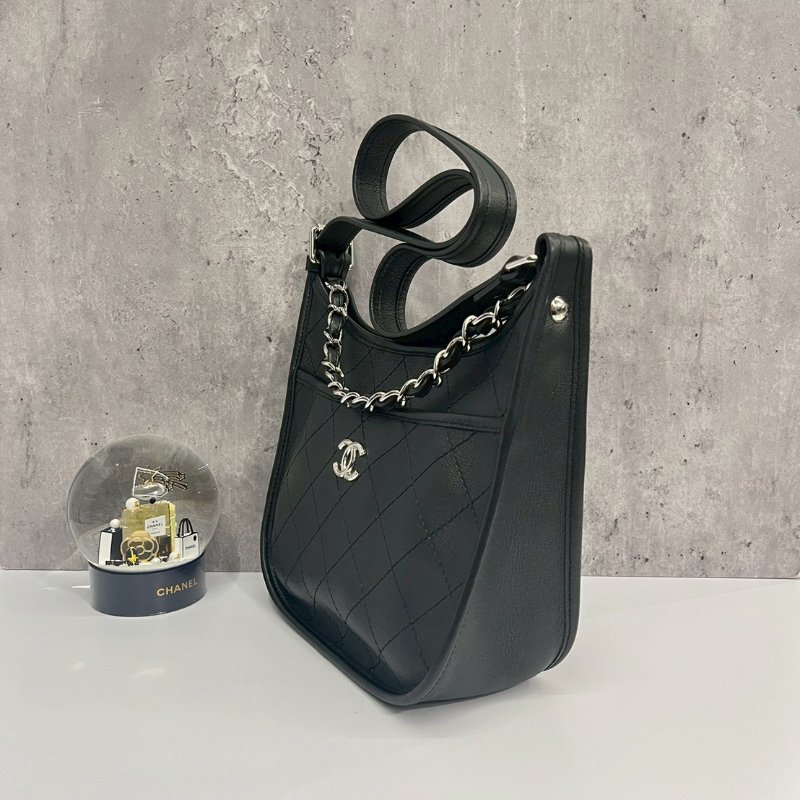Chanel hobo黑銀牛-3
