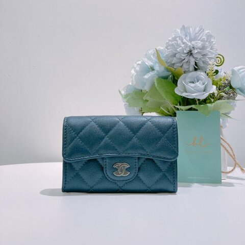 TW4822	Chanel 香奈兒經典翻蓋式卡包 Classic Flap Card Holder Lambskin Navy x Black