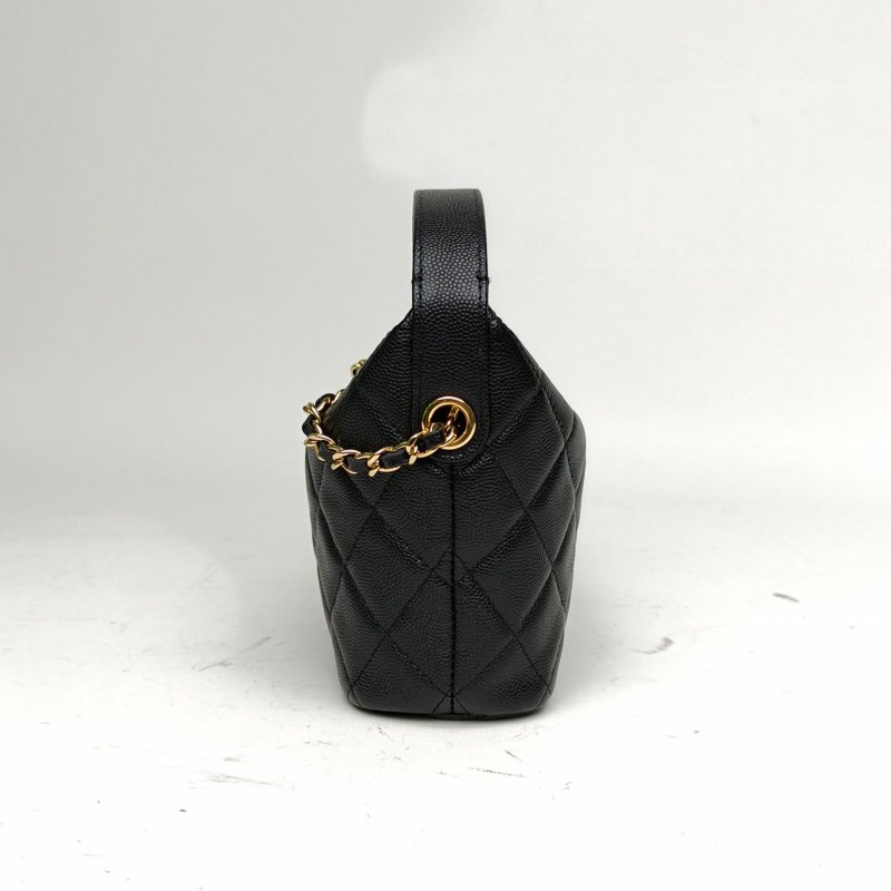 CHANEL 26C浮雕logo飯盒包黑色荔枝牛皮金扣肩背包-1