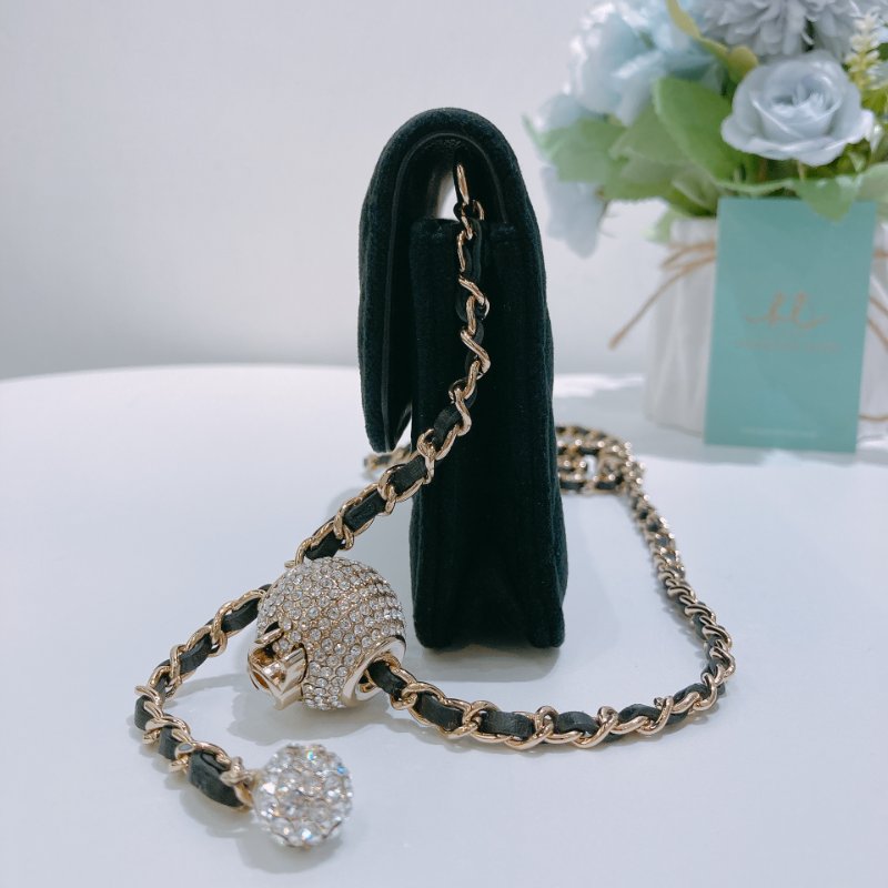 TW4823	Chanel 香奈兒經典翻蓋式連水晶球鍊帶包包 Jeweled Pearl Crush Chain Bag Black x GHW-4