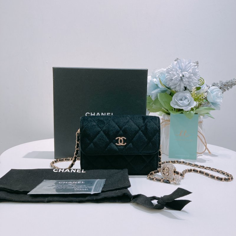 TW4823	Chanel 香奈兒經典翻蓋式連水晶球鍊帶包包 Jeweled Pearl Crush Chain Bag Black x GHW-10