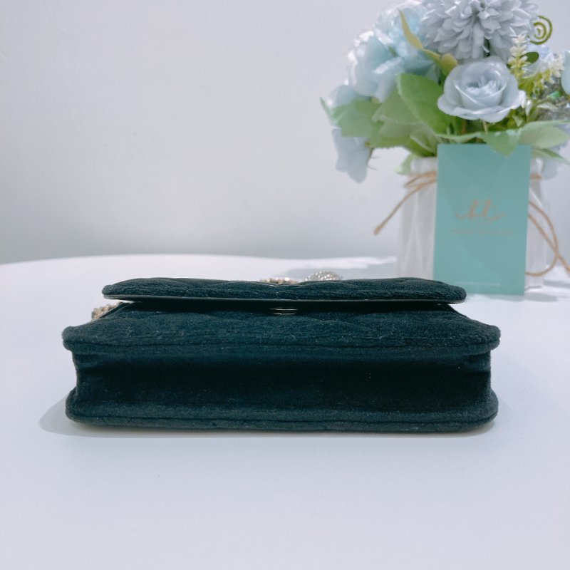 TW4823	Chanel 香奈兒經典翻蓋式連水晶球鍊帶包包 Jeweled Pearl Crush Chain Bag Black x GHW-19