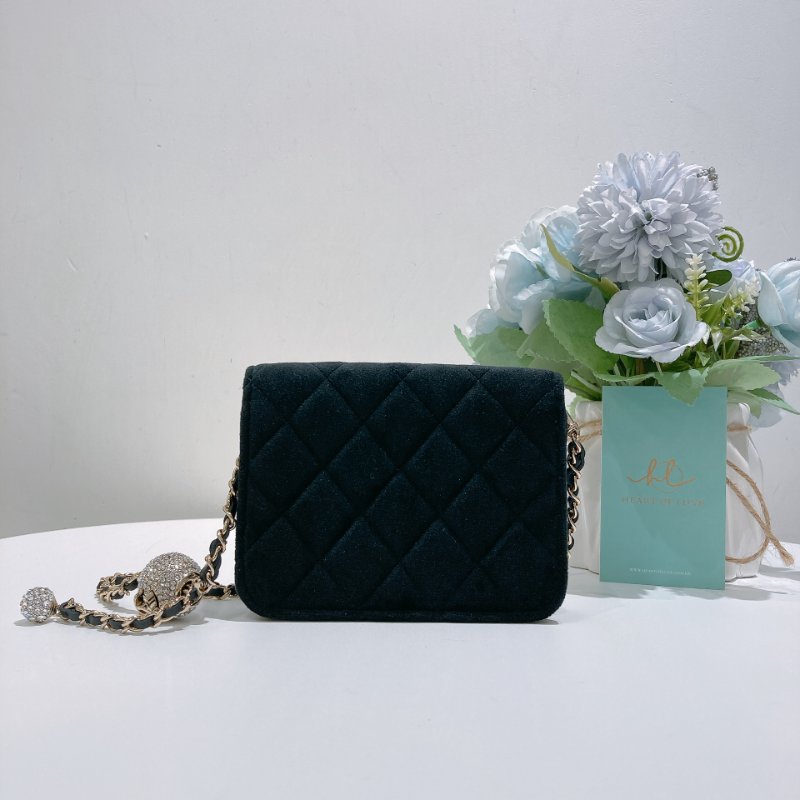 TW4823	Chanel 香奈兒經典翻蓋式連水晶球鍊帶包包 Jeweled Pearl Crush Chain Bag Black x GHW-20