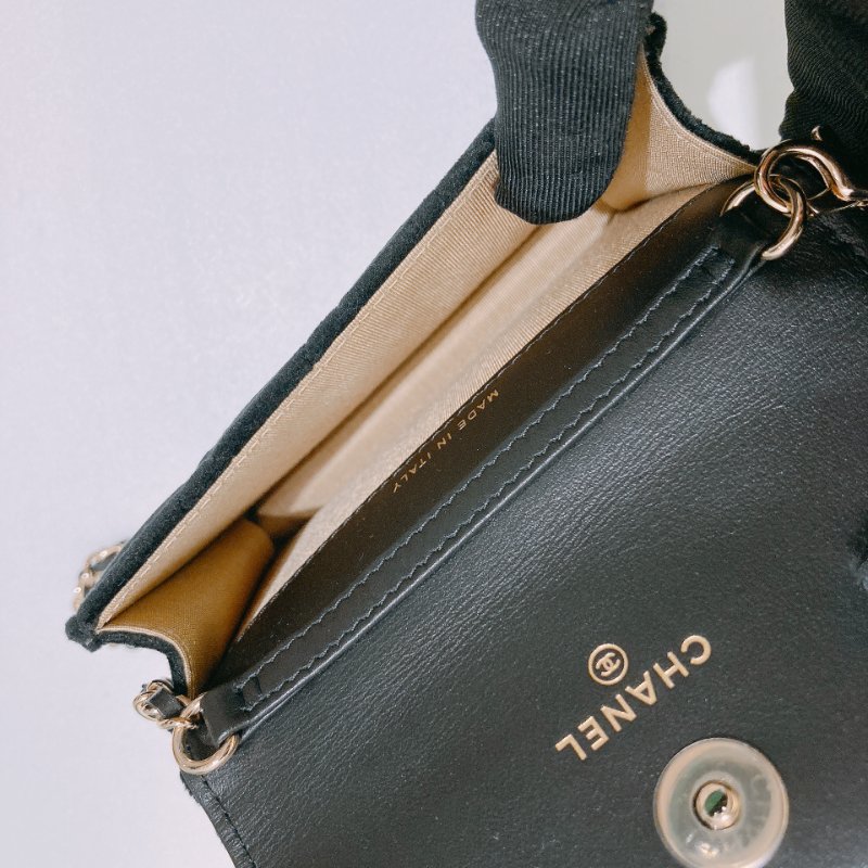 TW4823	Chanel 香奈兒經典翻蓋式連水晶球鍊帶包包 Jeweled Pearl Crush Chain Bag Black x GHW-22