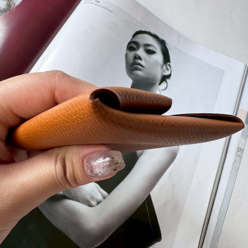 ✨全新閒置商品✨ Hermes 金棕色 Bastia 零錢包-3