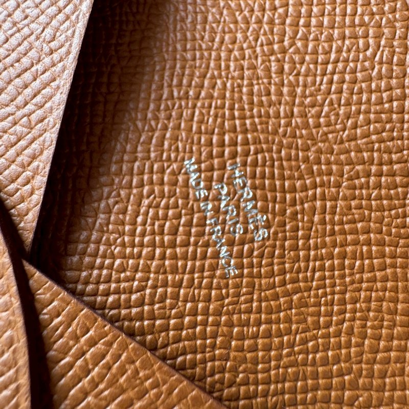 ✨全新閒置商品✨ Hermes 金棕色 Bastia 零錢包-10