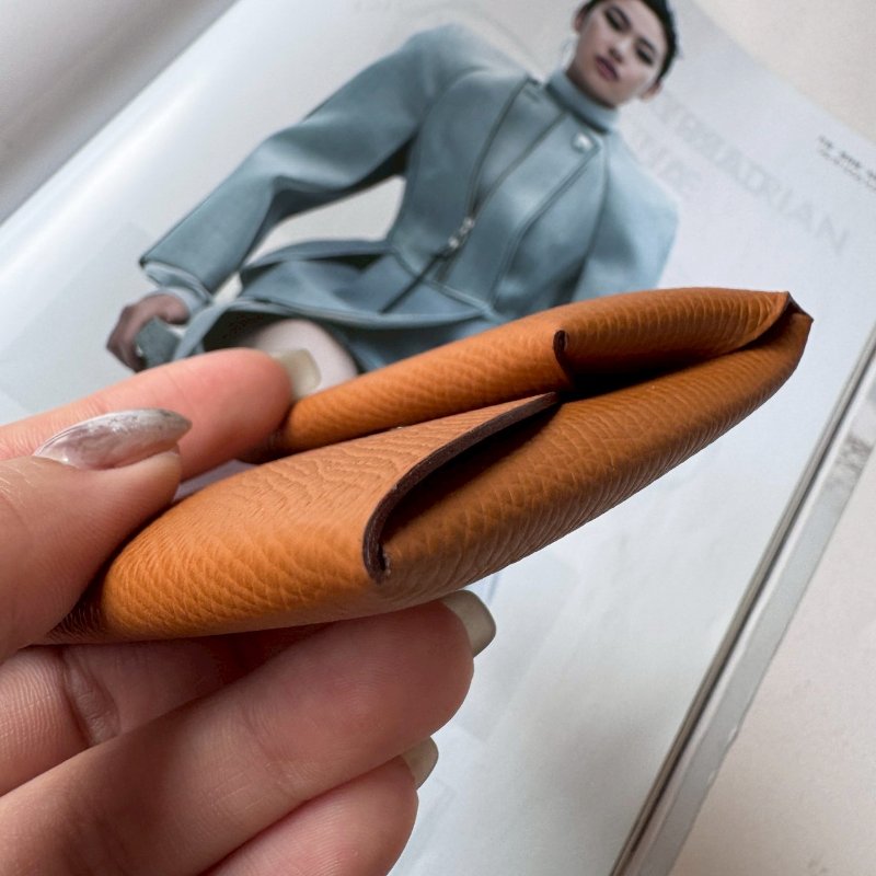 💫全新閒置💫Hermes 金棕色calvi 卡包-2