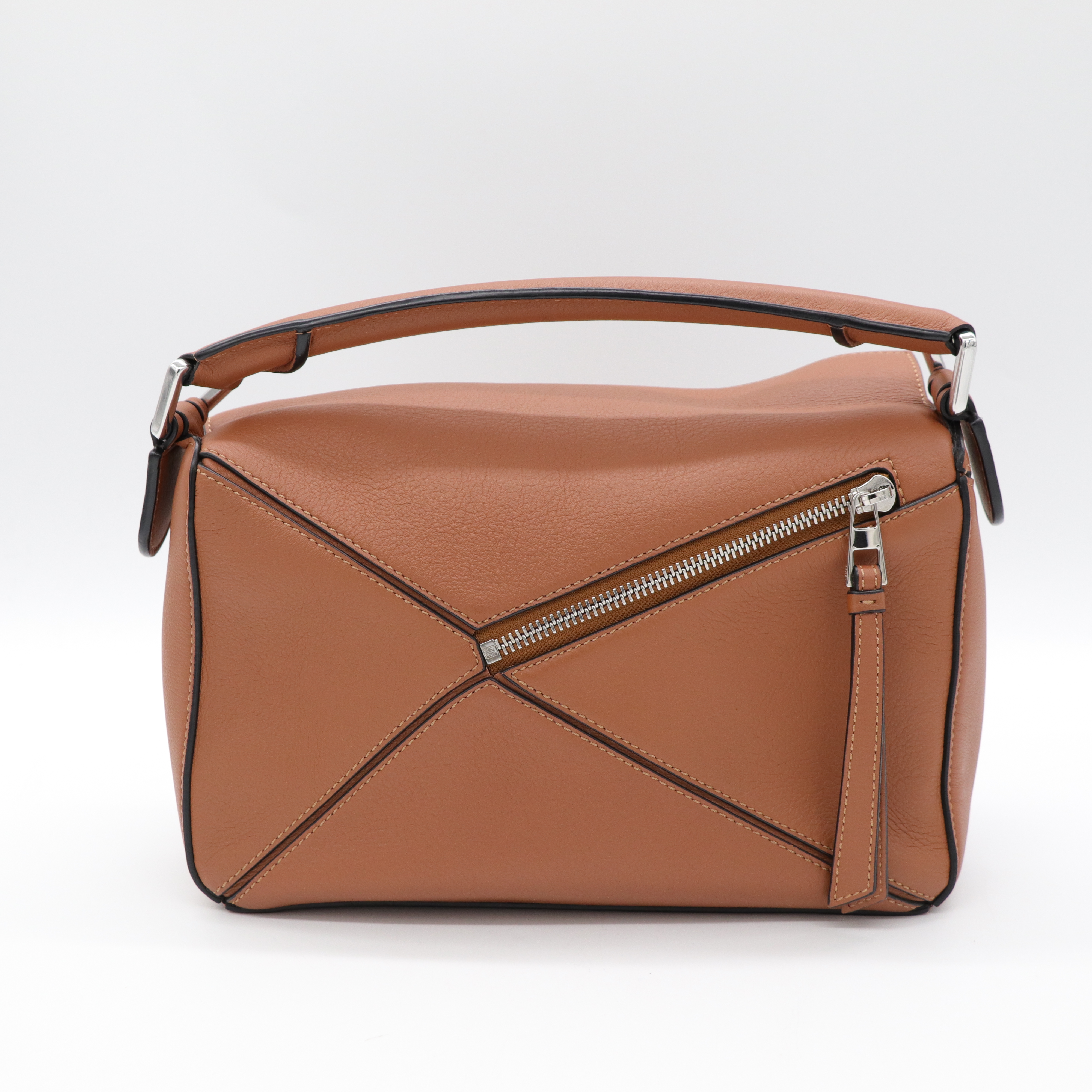 Loewe 羅威 Puzzle  焦糖色 小號 肩背包-4