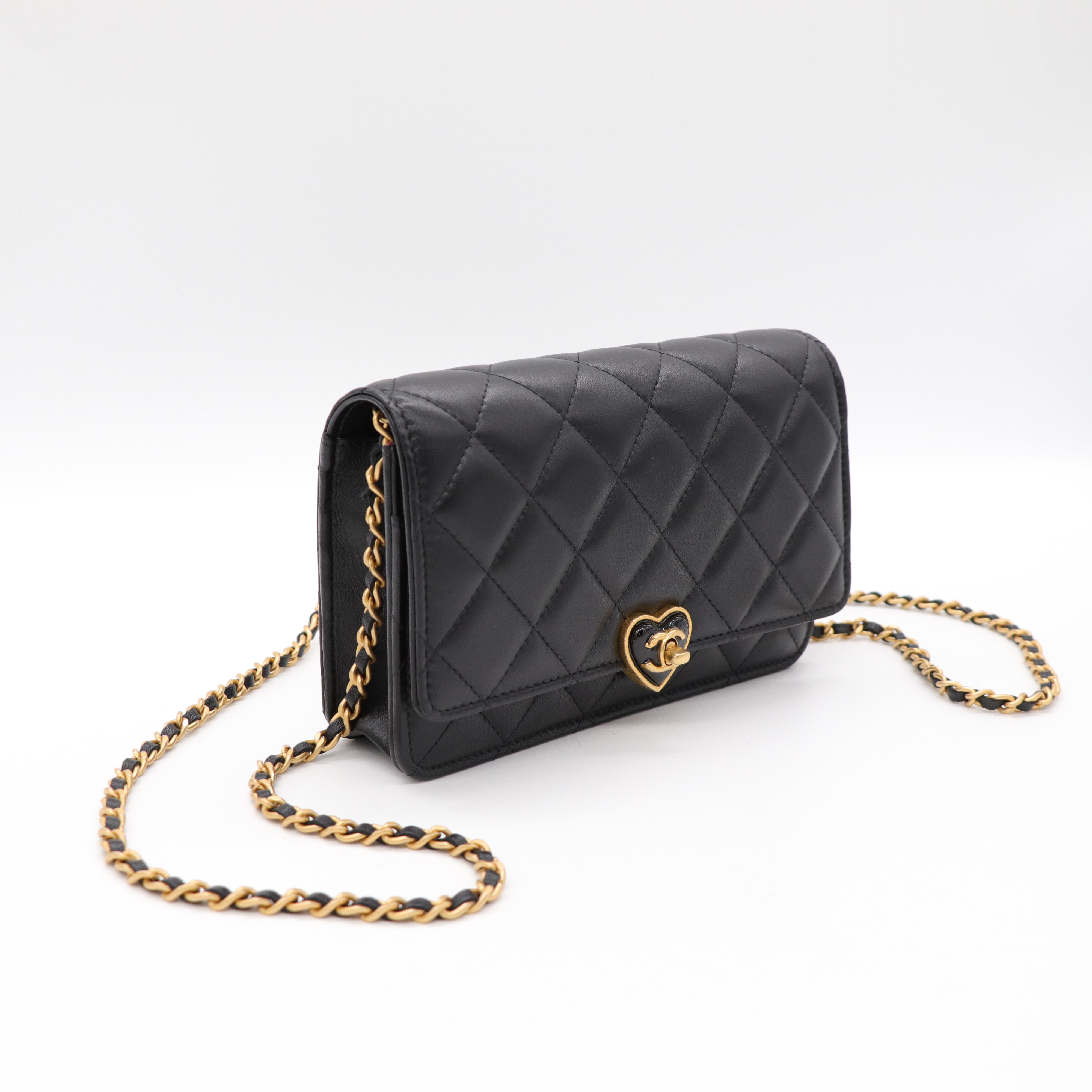 Chanel香奈兒 愛心琺瑯 小羊皮 woc 斜背包-2