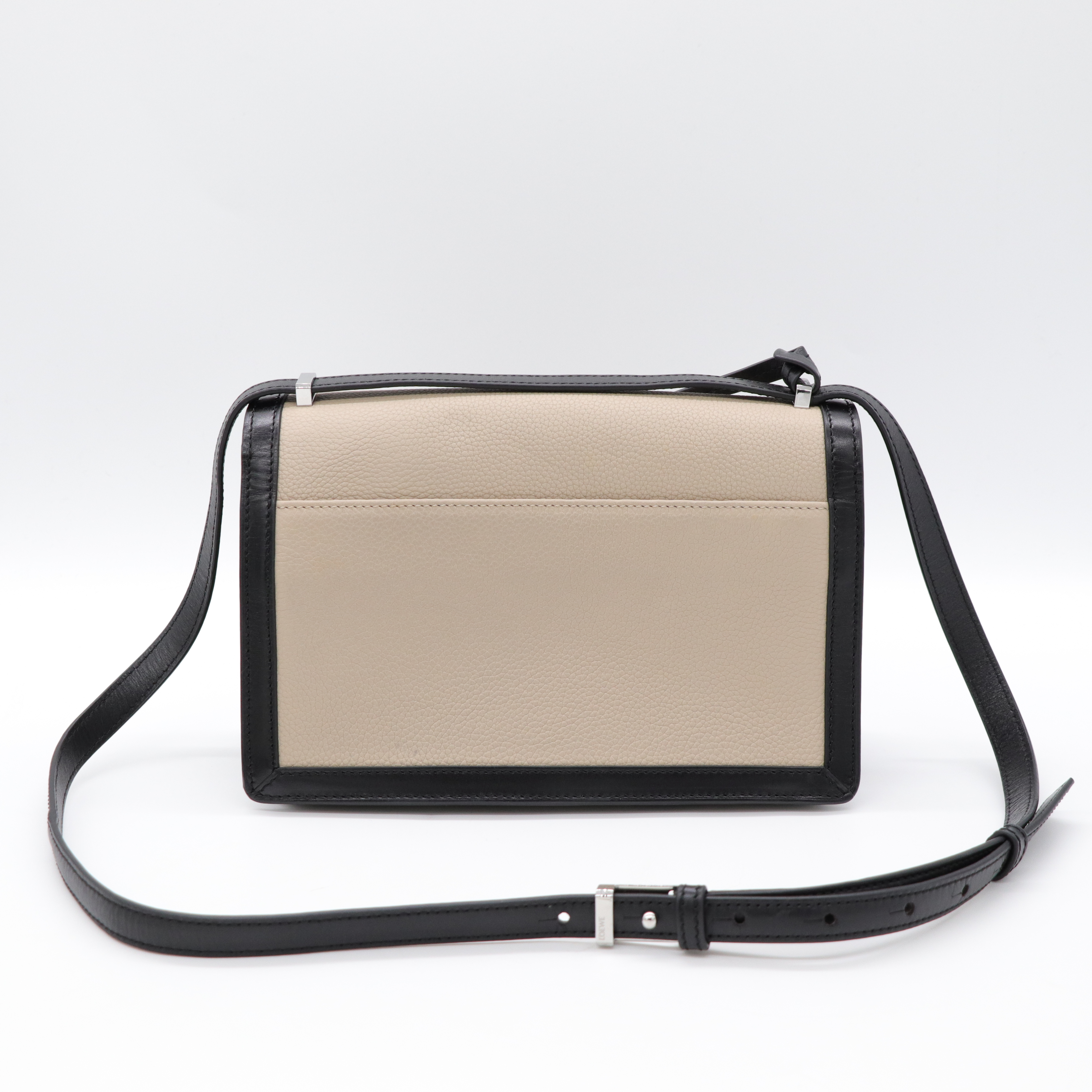 Loewe 羅威 Barcelona 卡其色 黑色 肩背包-4