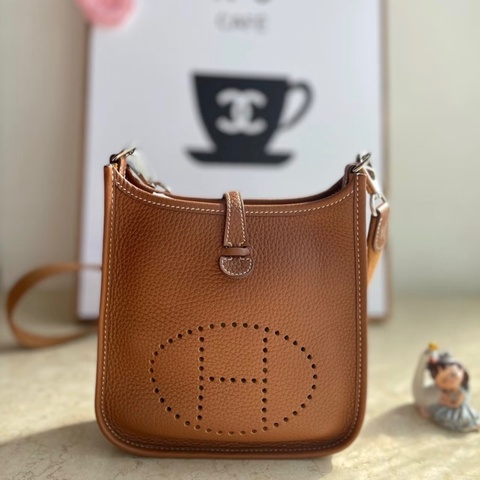 「JL精品代購」9新 Hermes 愛馬仕 mini evelyne 棕銀