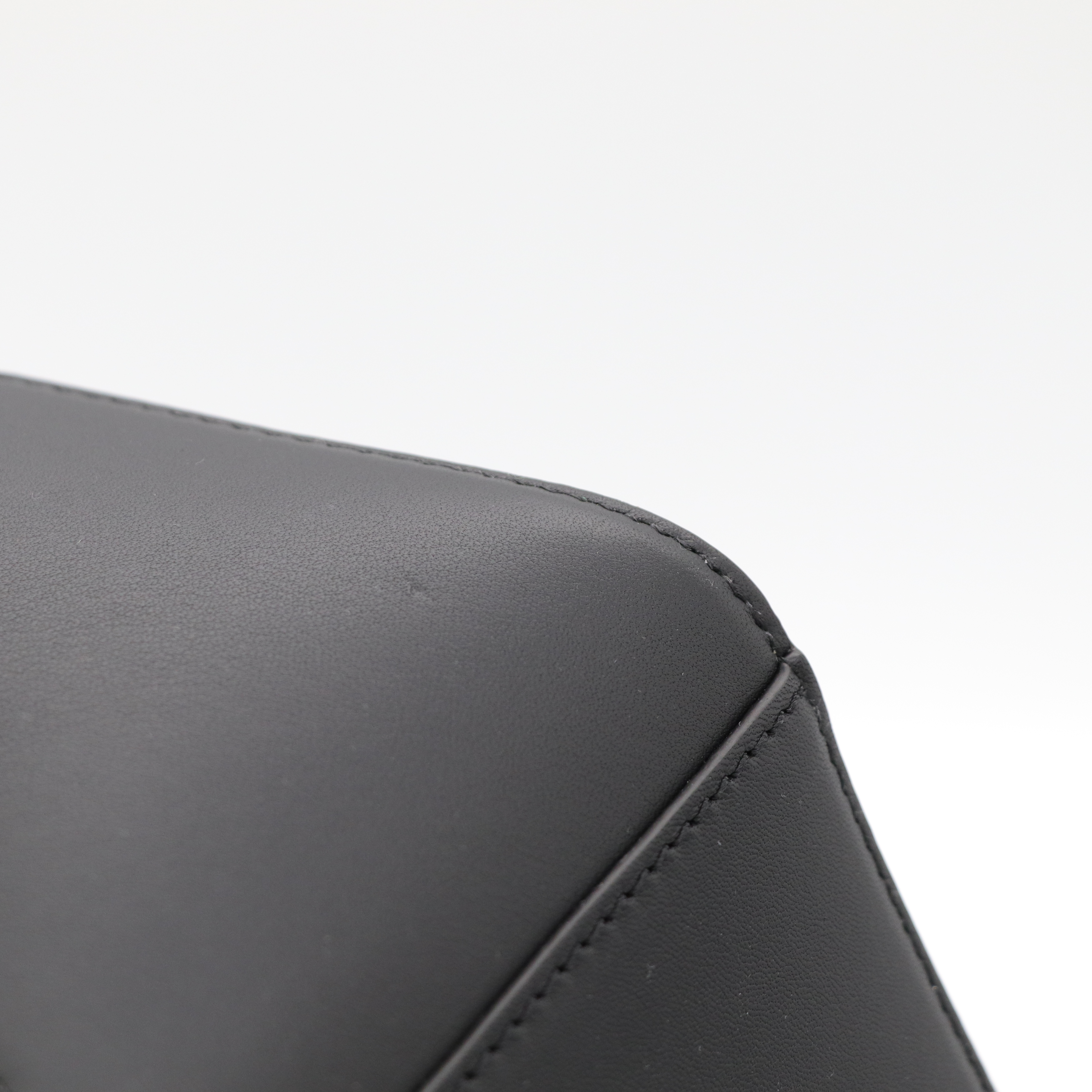 Loewe 羅威 mini Hammock Hobo 黑色 肩背包-8