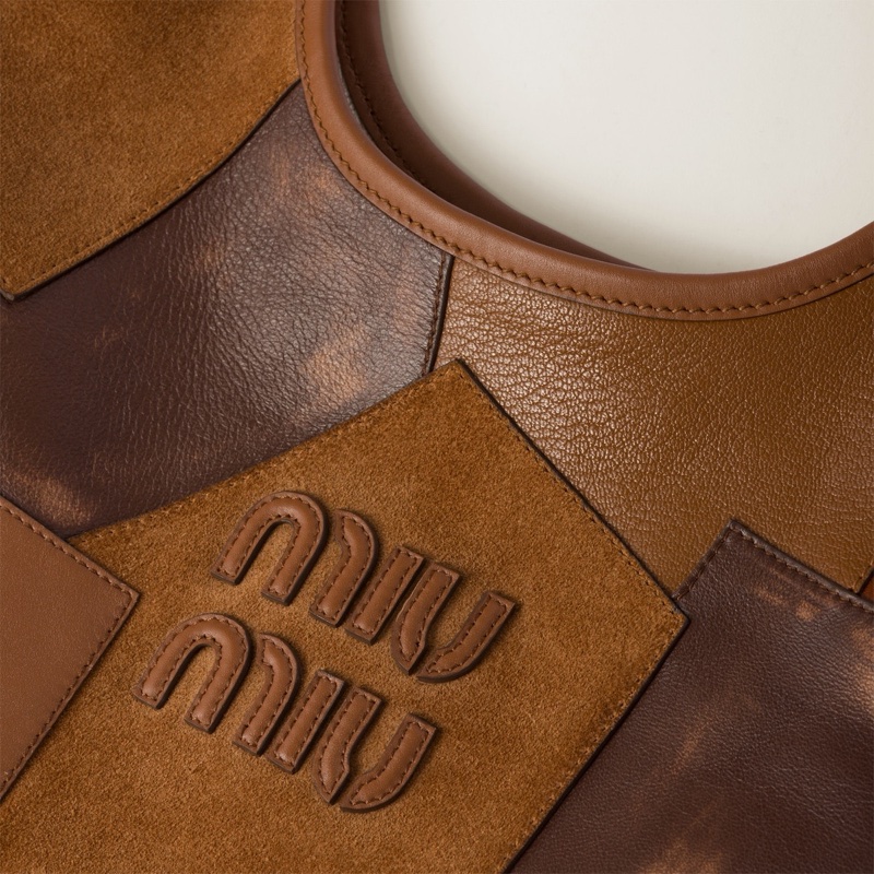 Miu Miu 女士 IVY徽標單肩包均碼碼常規、40cm*35cm-1