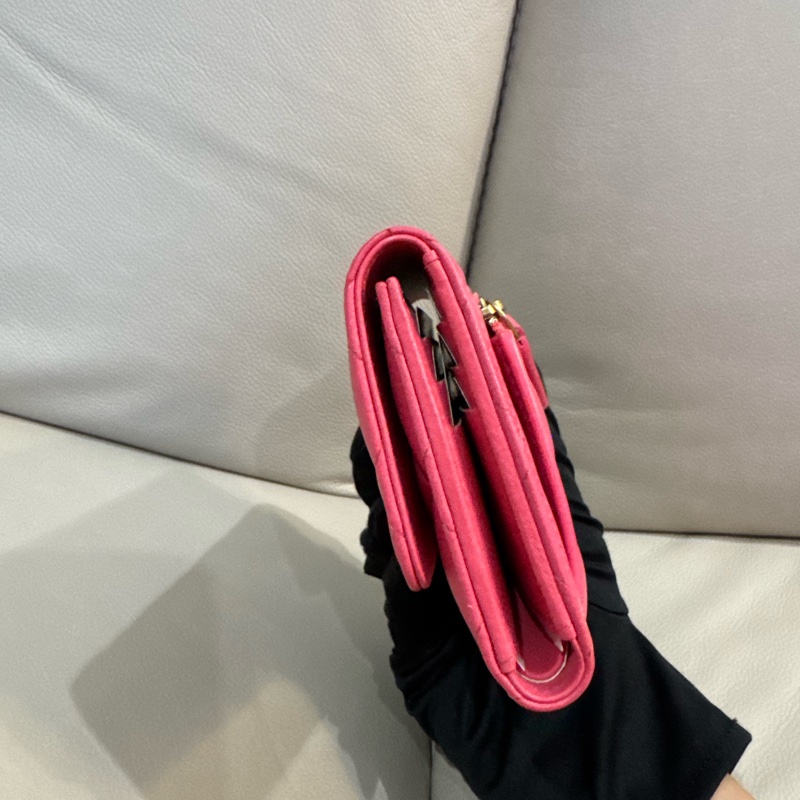 Chanel 香奈兒 粉色愛心琺瑯釦短夾/全新閒置美品-3