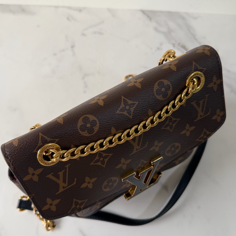 LV Passy 新款郵差包 晶片款 絕版-4