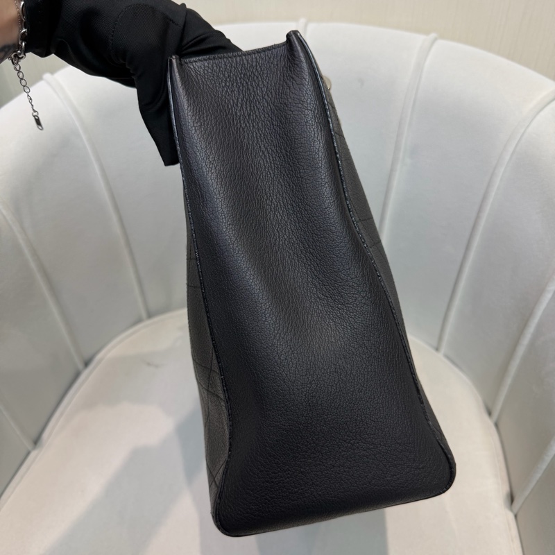 Dior Ultra Dior Tote Bag XC459-8