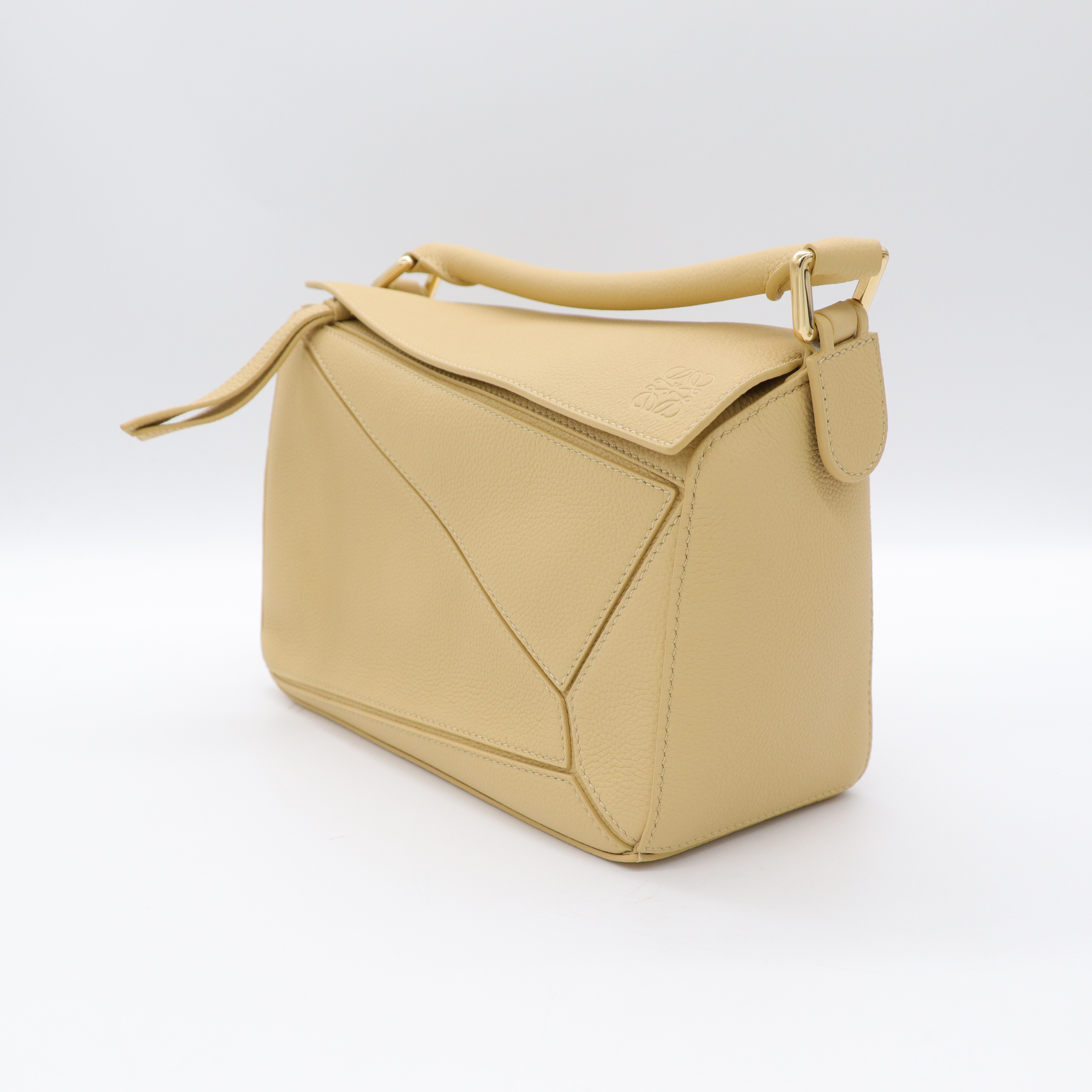 Loewe 羅威 Puzzle 奶油色 小號 肩背包-3