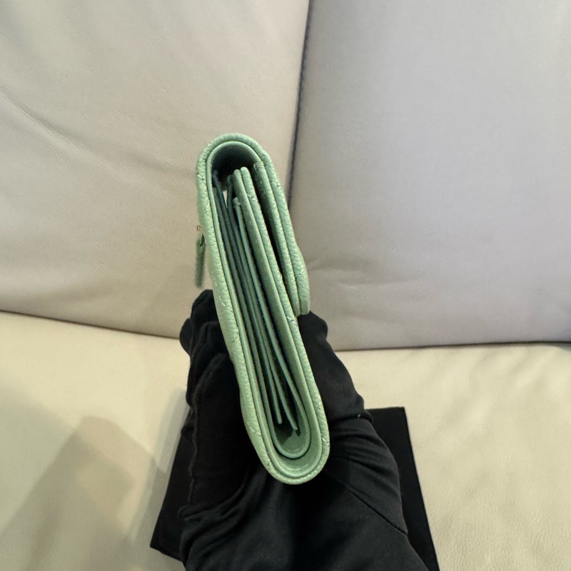 Chanel 香奈兒 乳木果油綠短夾/99新美品-3