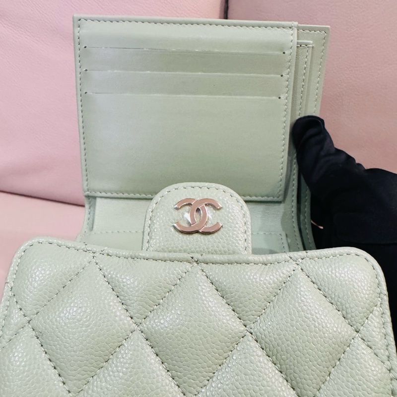 Chanel 香奈兒 乳木果油綠短夾/99新美品-7