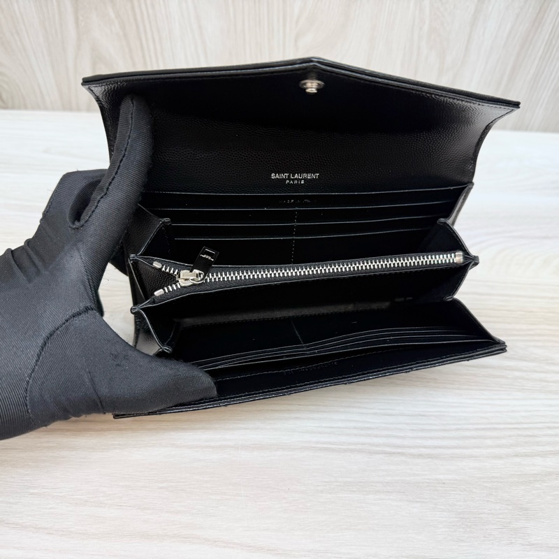 YSL黑銀魚子醬牛皮信封長夾372264-8