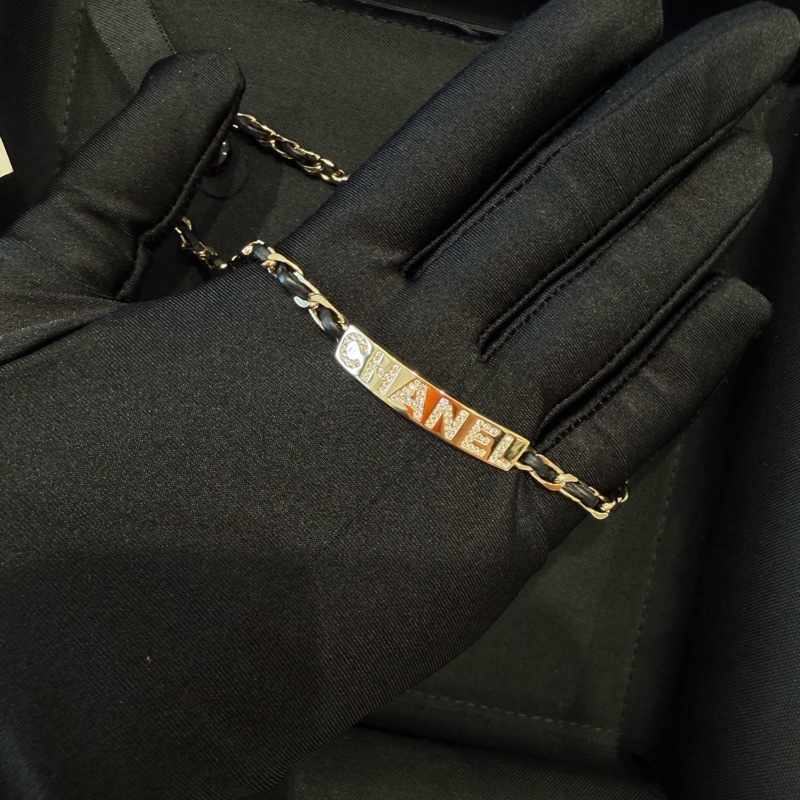 Chanel 香奈兒 金牌鑲鑽LOGO皮穿鍊項鍊 Choker-4