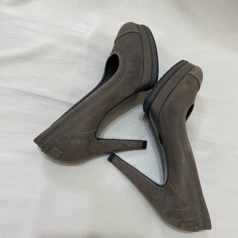 Chanel 菱格紋高跟鞋-17