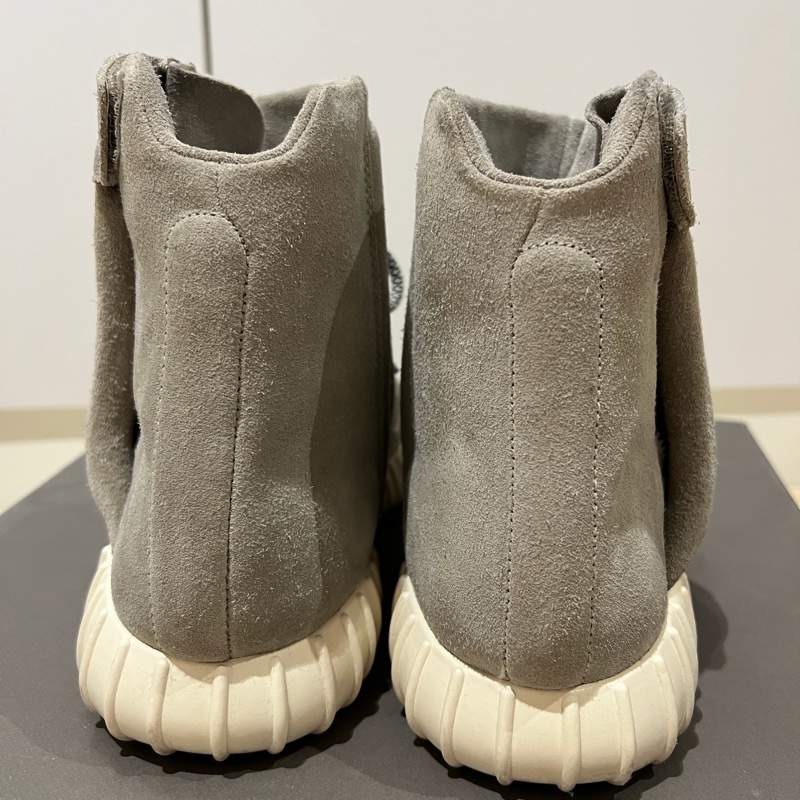 Adidas Yeezy 750 Boost Light Brown-2