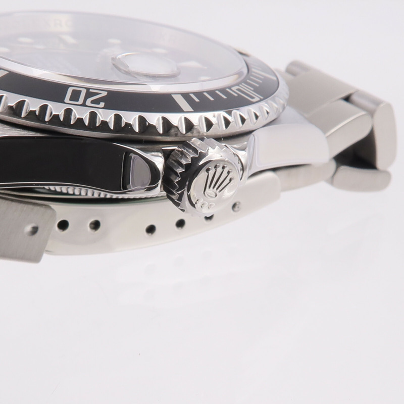 ROLEX Submariner Date 16610LN-11