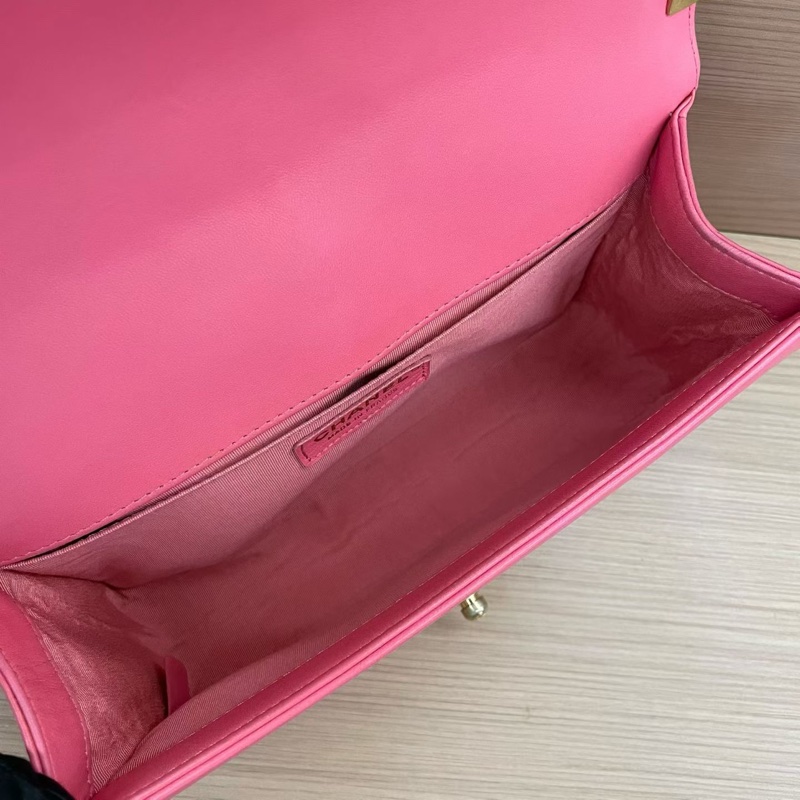 NO:D25 Chanel 香奈儿 leboy 中号 牛皮粉色金扣 單肩斜挎鏈條包 2017年 23開 尺寸底長25*高14*寬8* 有塵袋 無卡無盒子-6