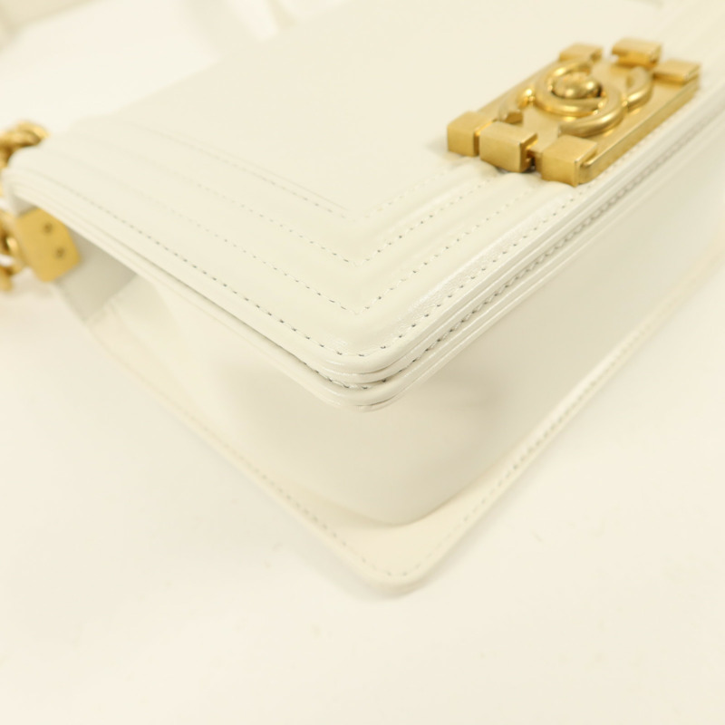 CHANEL 牛皮皮革Mini Boy鏈帶肩背袋-14