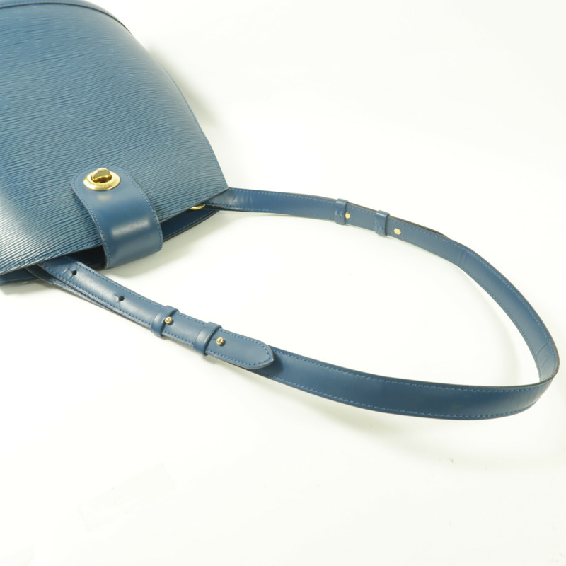 LOUIS VUITTON Epi 1993 Blue Epi Cluny肩背袋-8