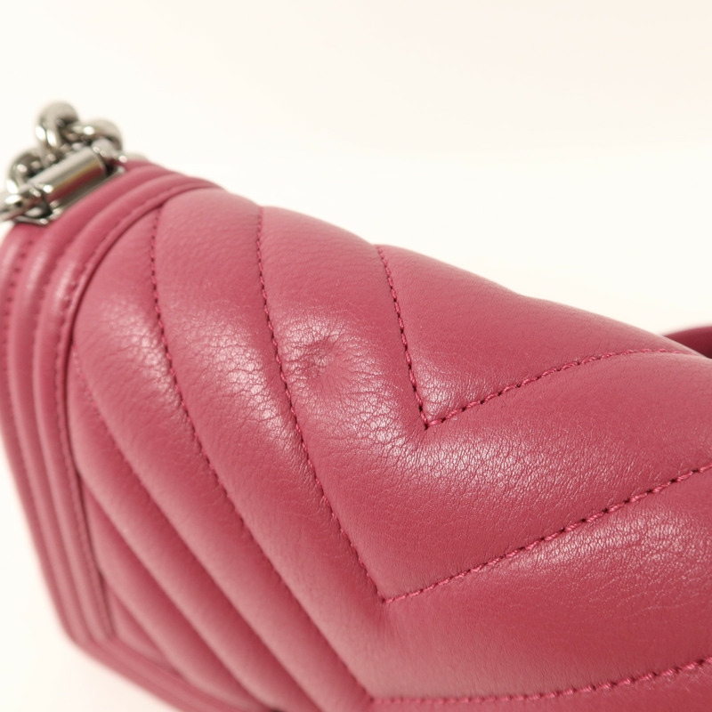 CHANEL 牛皮皮革Boy 20鏈帶肩背袋-17